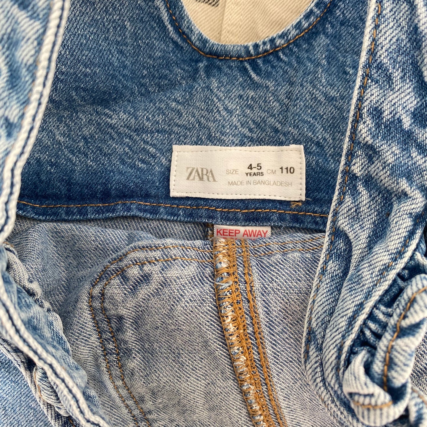 4-5Y Zara embroidered sunflower blue denim dungarees
