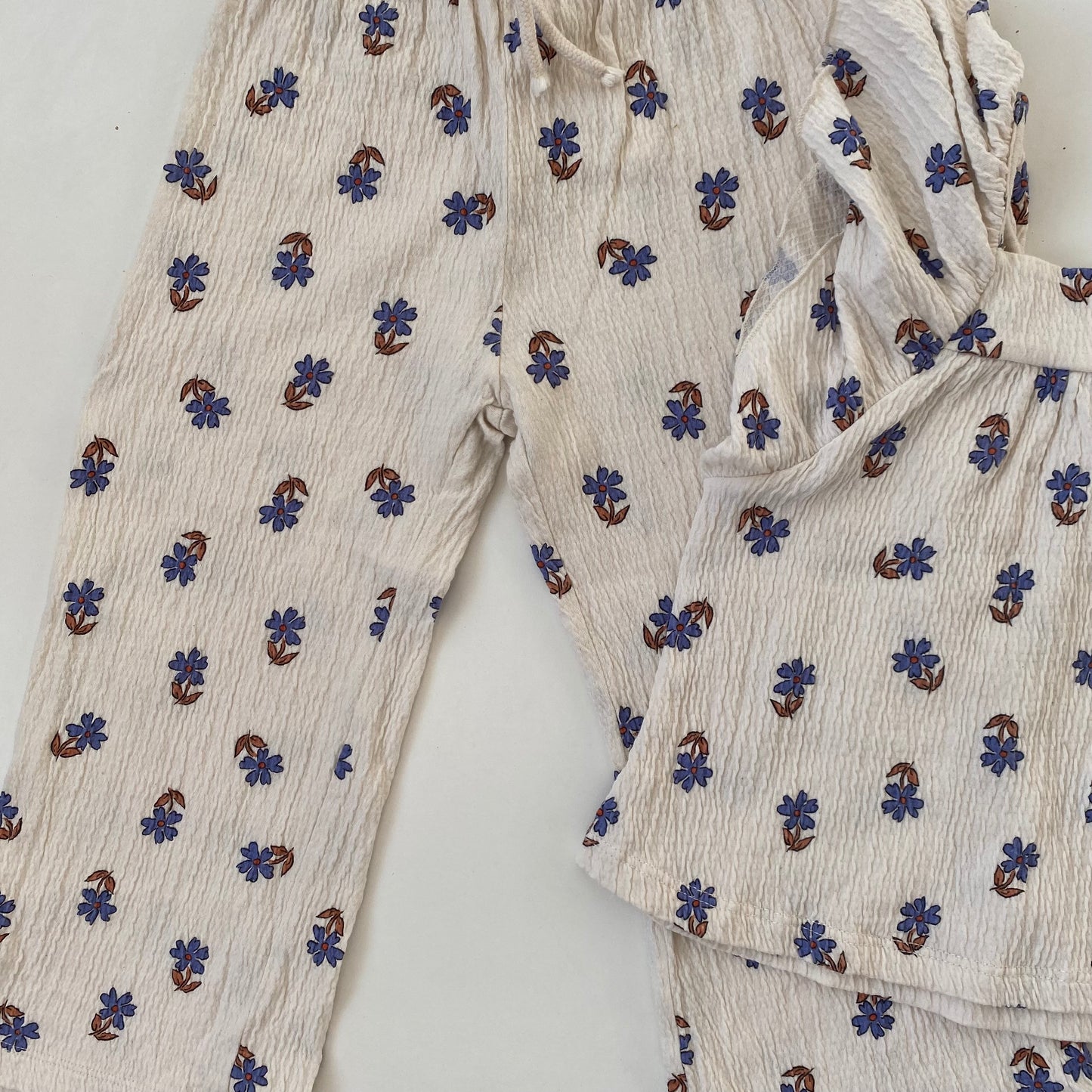 3-4Y Zara cream blue floral wide leg trousers and frill top set
