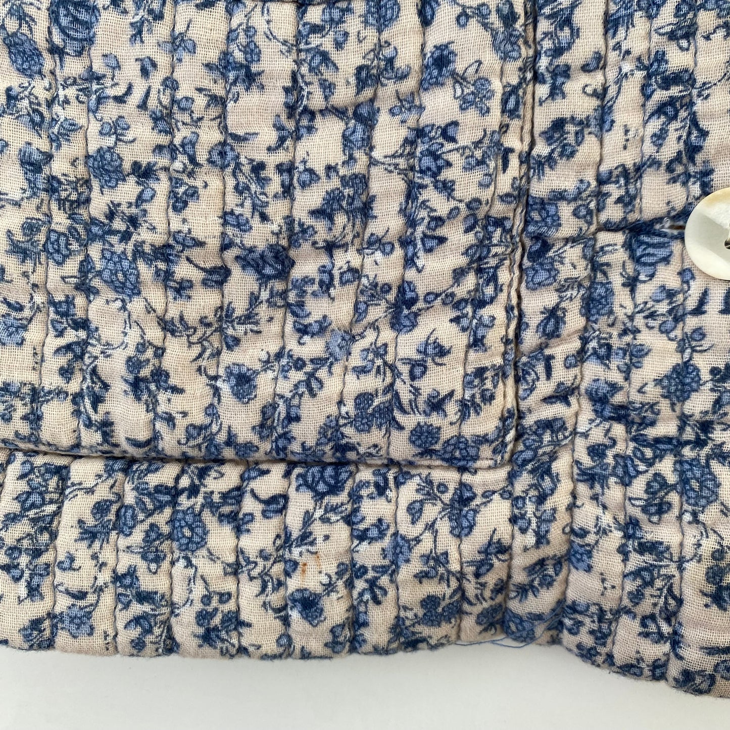 3-4Y Zara quilted jacket with blue flowers