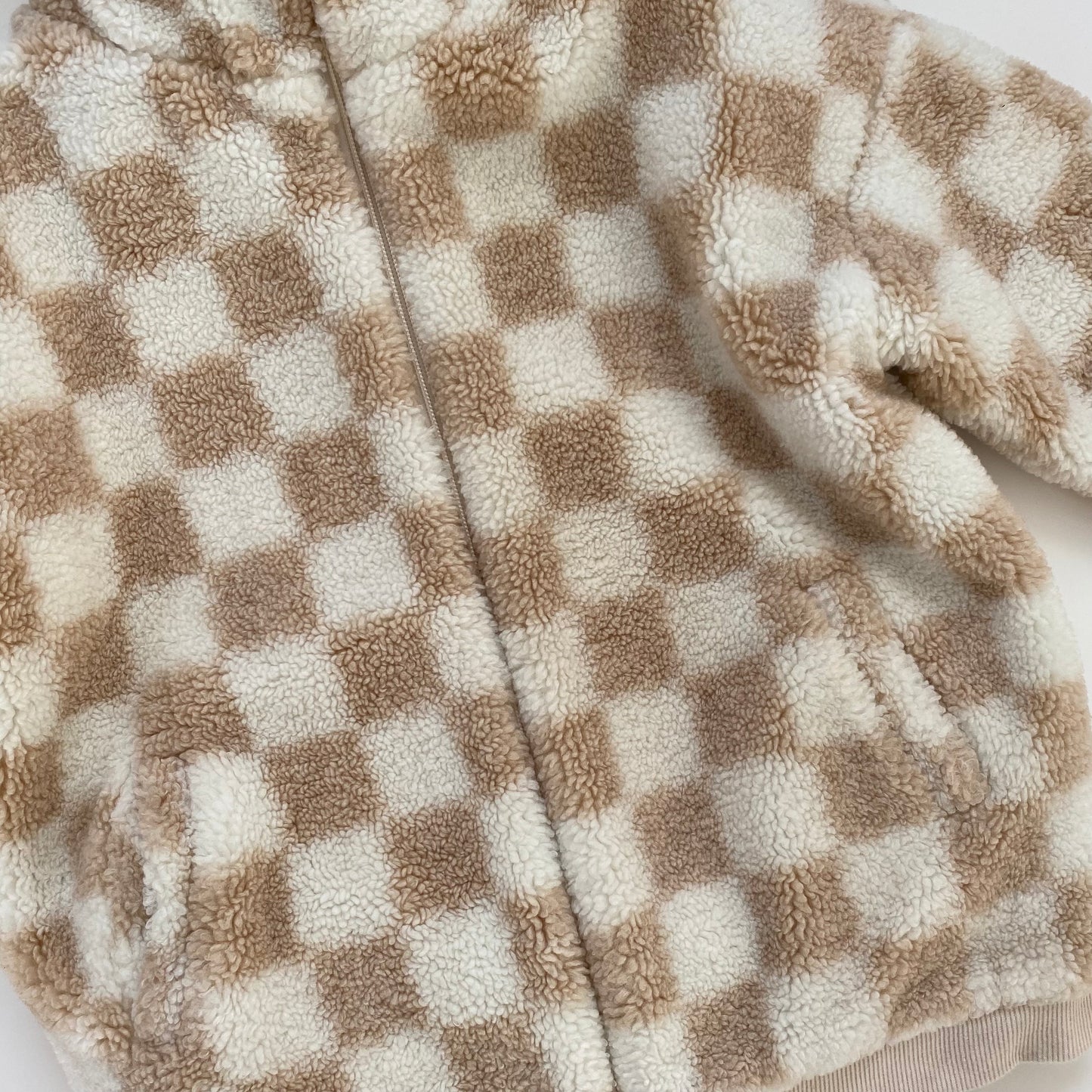 7-8Y Hunter + Rose beige checkerboard teddy fleece