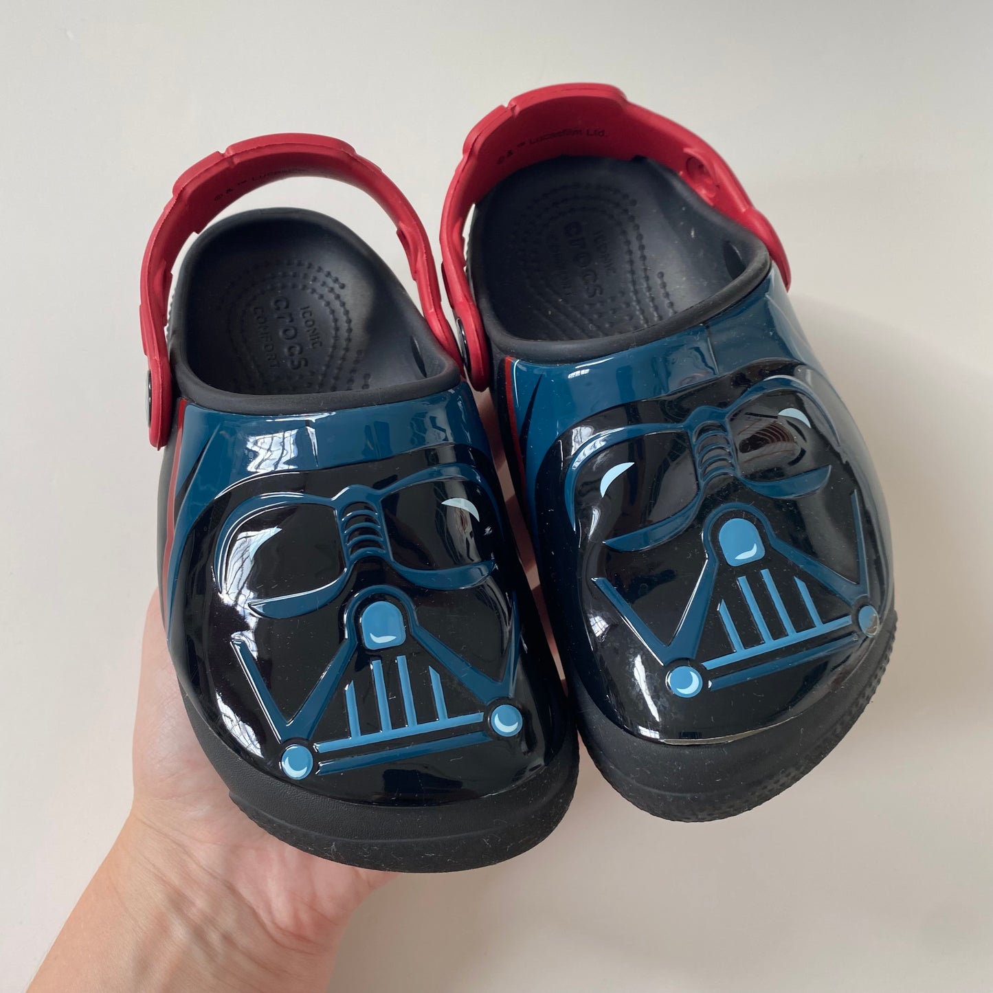 Crocs Darth Vader Star Wars light up size C10