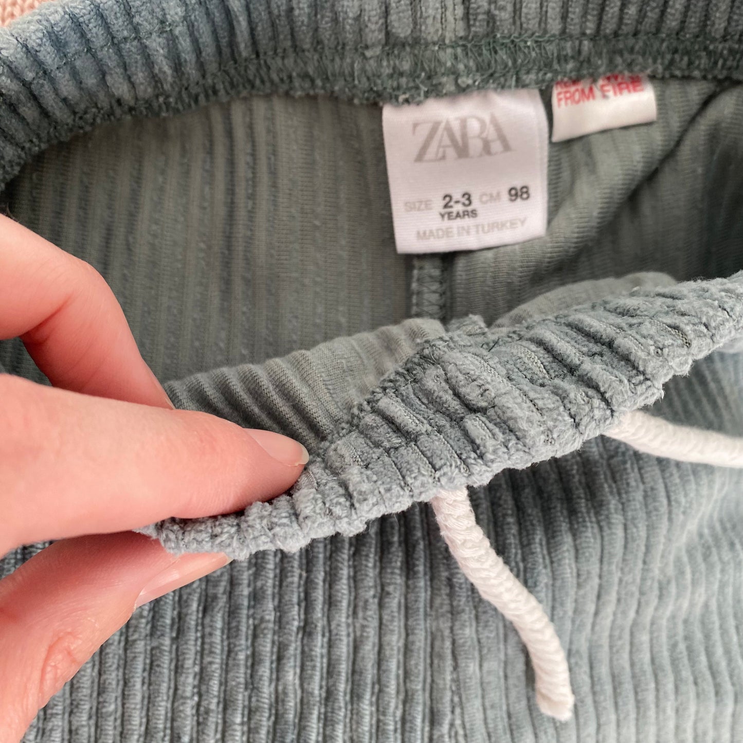 2-3Y Zara velour ribbed wide leg trousers
