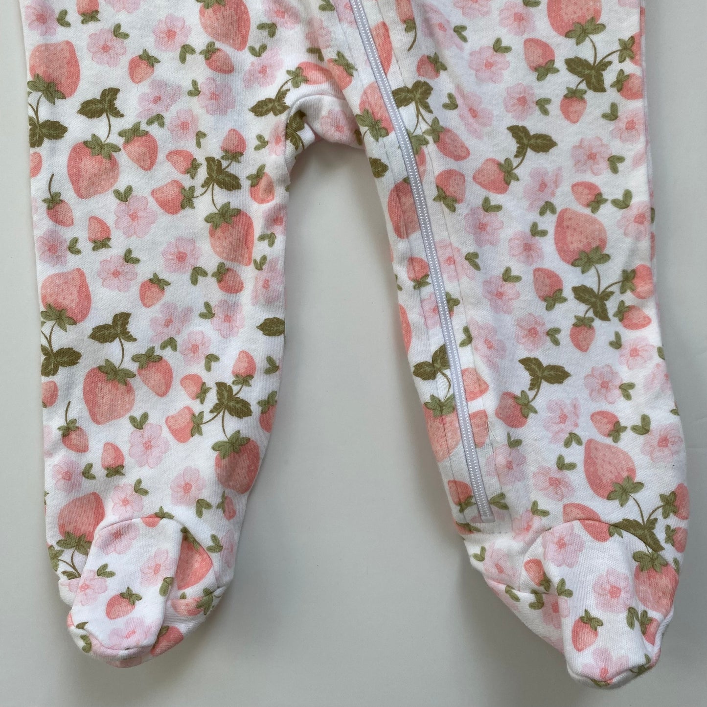 6-9M Kyle & Deena strawberry zip sleepsuit