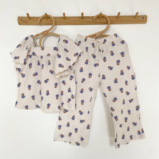 3-4Y Zara cream blue floral wide leg trousers and frill top set